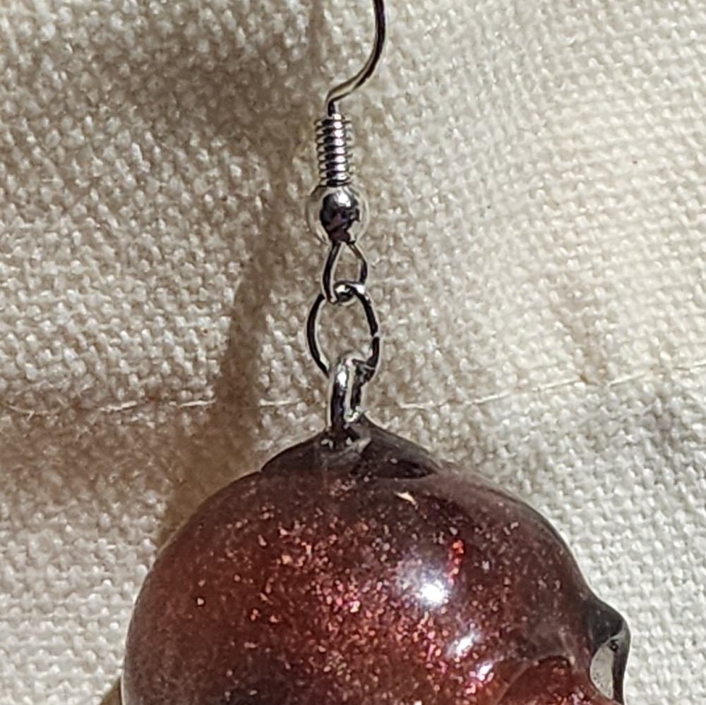 Skull Earrings & Keychain Set - Picture 5 of 10